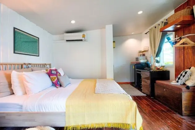 Two Bedroom Bungalow with Terrace