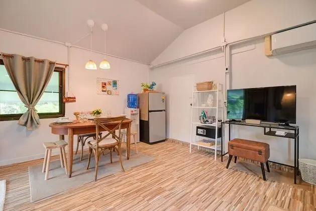 Wood Bungalow with Terrace