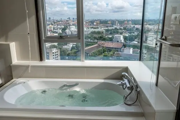 Grand Süit, Şehir Manzaralı