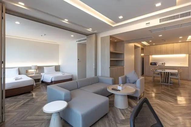 Jacuzzi Suite 2 Bedroom