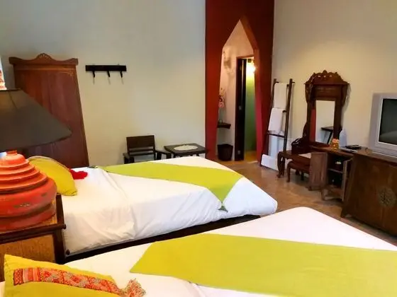 Superior Tek Büyük veya İki Ayrı Yataklı Oda, Bahçe Manzaralı, Bahçeli