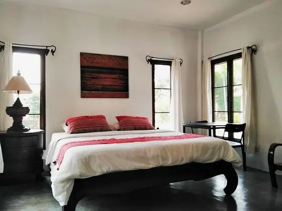 Superior Tek Büyük veya İki Ayrı Yataklı Oda, Bahçe Manzaralı, Bahçeli