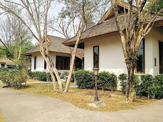 Superior Tek Büyük veya İki Ayrı Yataklı Oda, Bahçe Manzaralı, Bahçeli