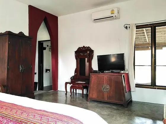 Superior Tek Büyük veya İki Ayrı Yataklı Oda, Bahçe Manzaralı, Bahçeli