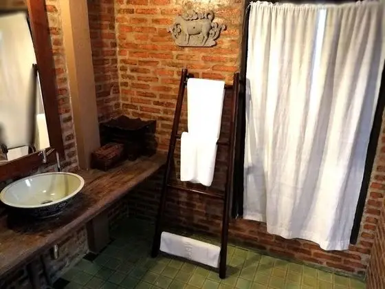 Superior Tek Büyük veya İki Ayrı Yataklı Oda, Bahçe Manzaralı, Bahçeli