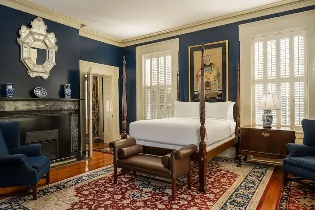 Jasmine House Parlour Suite