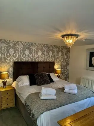 Standard Tek Büyük Yataklı Oda, Banyolu/Duşlu