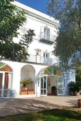 Villa, Sigara İçilebilir