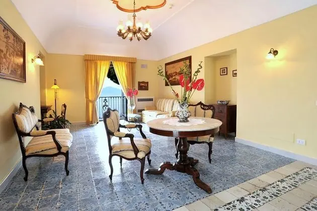 Villa, Sigara İçilebilir