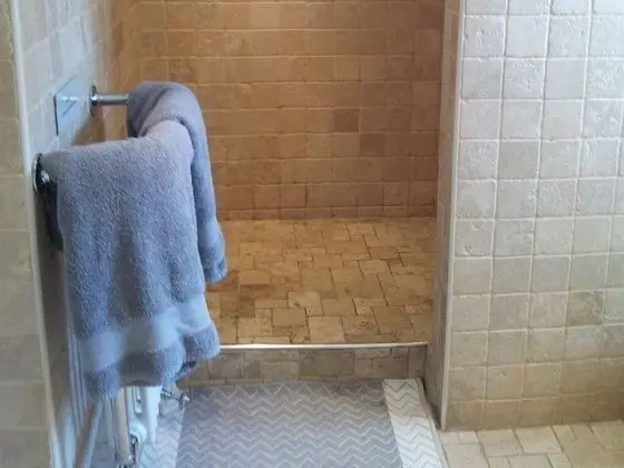 Tek Büyük Yataklı Oda, Özel Banyo (Sleeps 4)