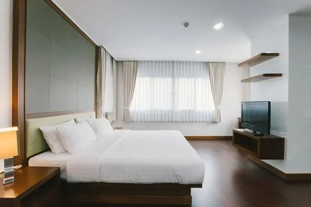 2 Bedroom Suite