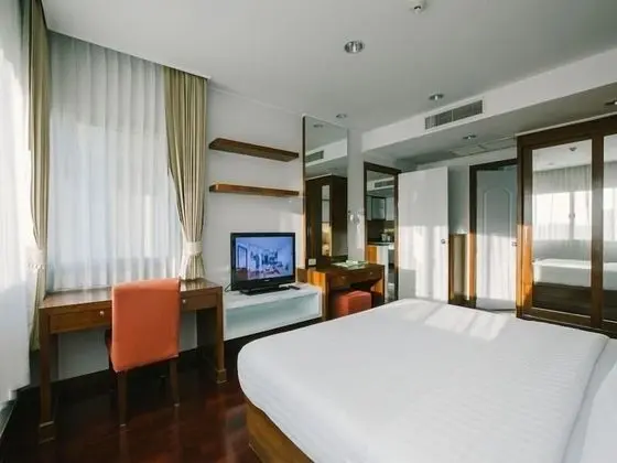 2 Bedroom Suite