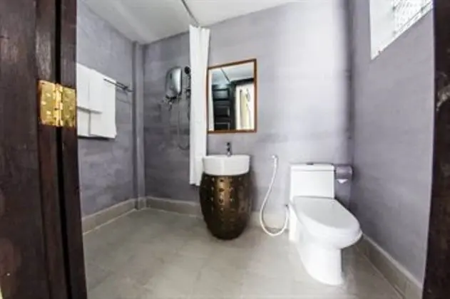 Deluxe Oda, 1 En Büyük (King) Boy Yatak, Balkon