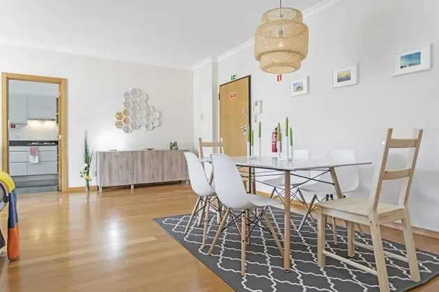 Apart Daire, 3 Yatak Odası, Teras, Havuz Manzaralı