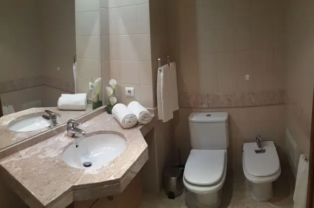 Apart Daire, 2 Yatak Odası, Havuz Manzaralı