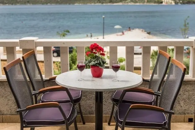 Apart Daire (Jasna - 20m from the sea - A1(4+1))