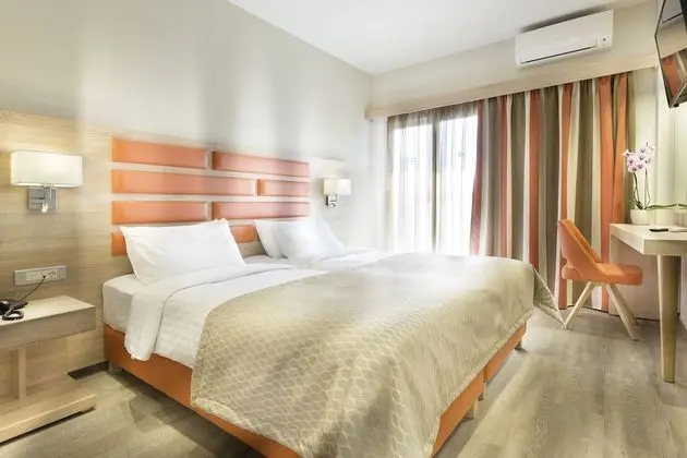 Tek Büyük veya İki Ayrı Yataklı Oda