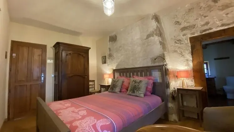 Classic Tek Büyük Yataklı Oda, Banyolu/Duşlu, Bahçe Manzaralı (Ecogite 3 épis GdF)