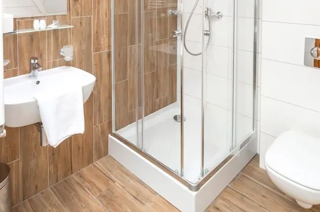 Standard Üç Kişilik Oda, Sigara İçilmez, Banyolu/Duşlu (2)