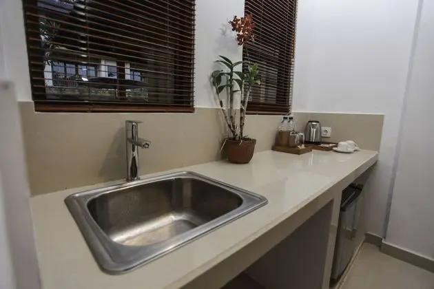 Süit (with Kitchen)