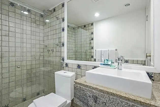 LUXO COM CAMA ADICIONAL