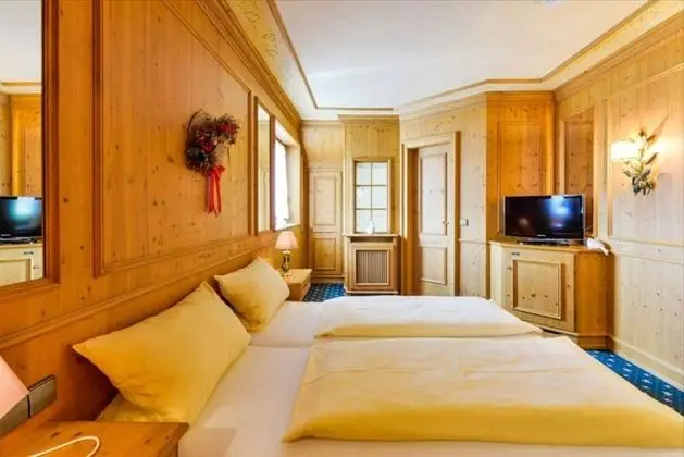 Tek Büyük Yataklı Oda