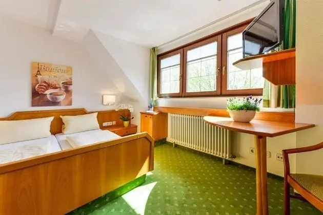 Tek Büyük Yataklı Oda