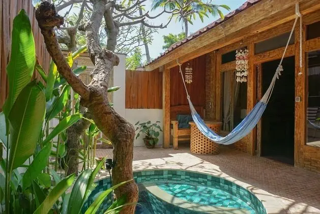 Banyu - Private Villa with round pool