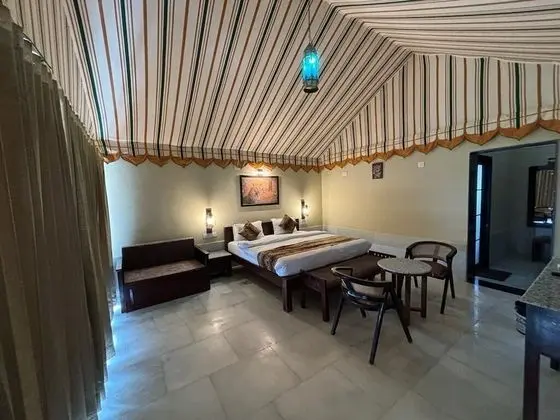 Luxury Tek Büyük Yataklı Oda