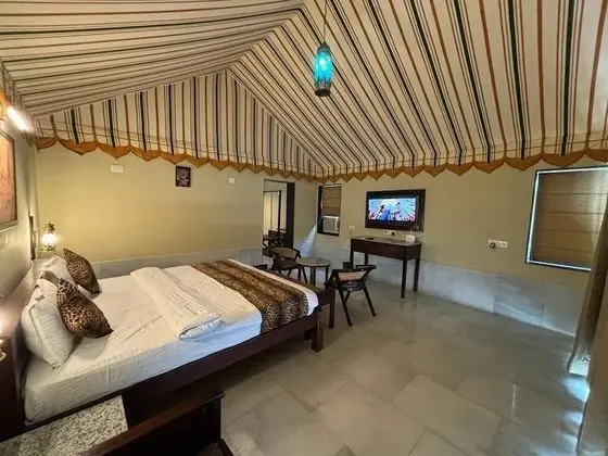 Luxury Tek Büyük Yataklı Oda