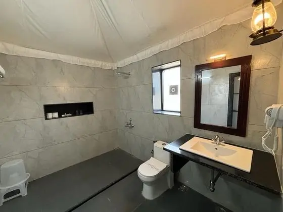 Luxury Tek Büyük Yataklı Oda
