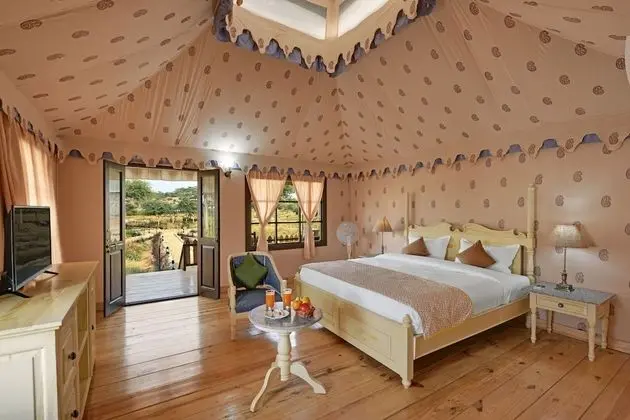 Luxury Tek Büyük Yataklı Oda