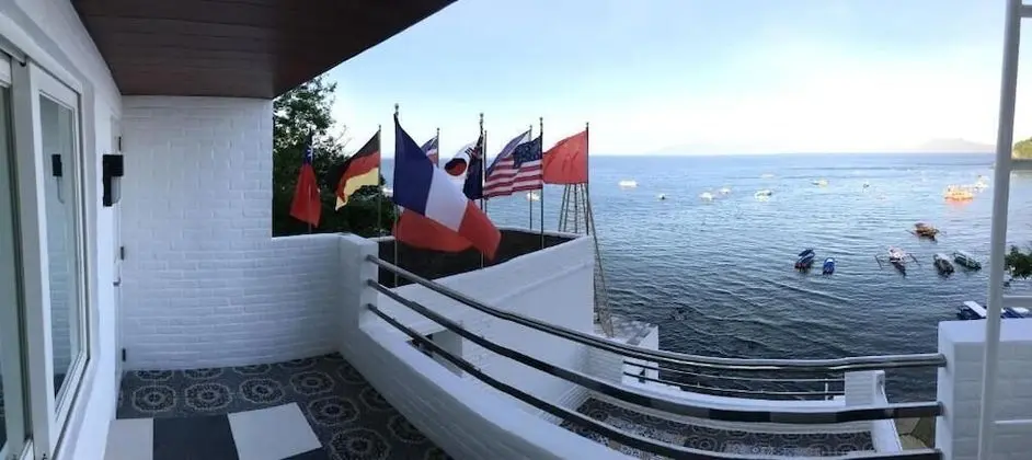 Deluxe Tek Büyük Yataklı Oda, Balkon, Deniz Manzaralı