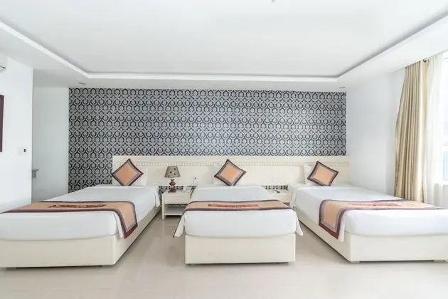 Basic Üç Kişilik Oda, Bahçe Manzaralı