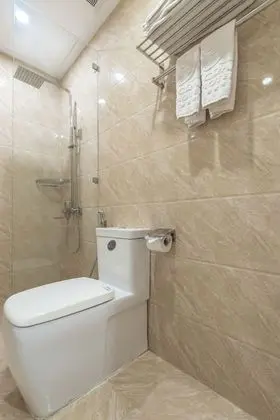 Basic Üç Kişilik Oda, Bahçe Manzaralı