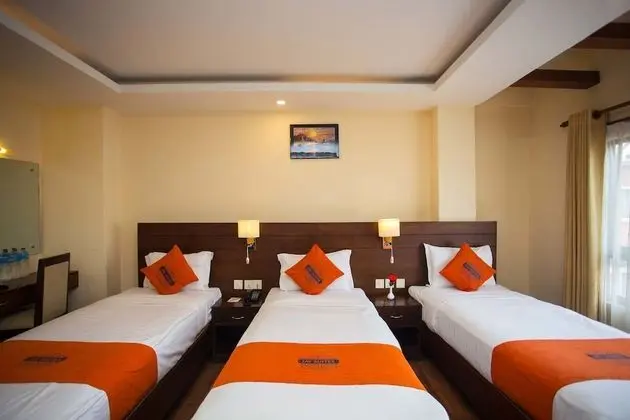 Deluxe Üç Kişilik Oda, 3 Tek Kişilik Yatak