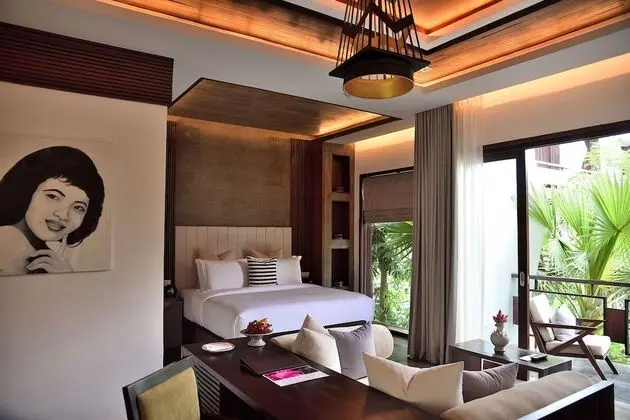 Junior Suite King with pool view - Airport transfers