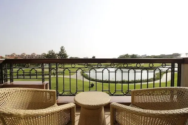 Oda, Golf Manzaralı