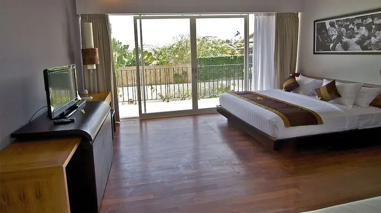 Luxury Tek Büyük Yataklı Oda, Kişiye Özel Havuzlu (Suite Pool Villa)