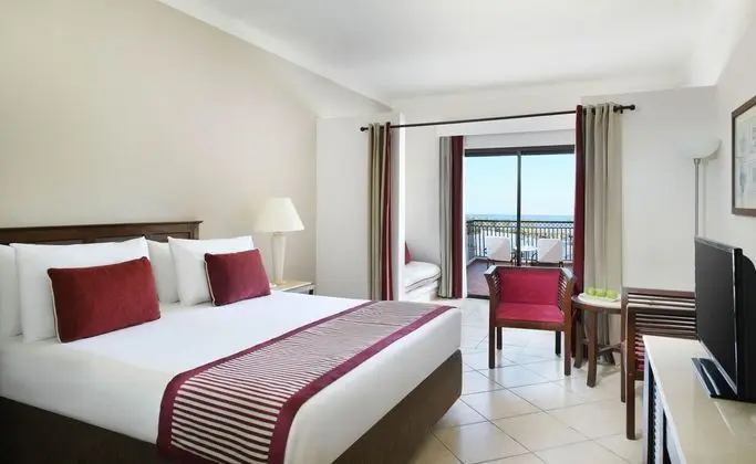 Superior Oda, Bahçe Manzaralı (Deluxe, Queen or Twin Beds)