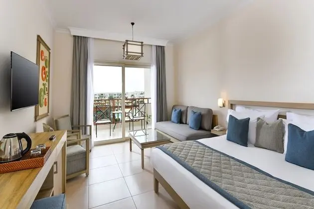 Premium Oda, Havuz Manzaralı (1 Queen Bed or 2 Twin beds)