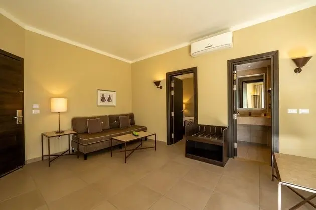 Deluxe Oda, Bahçe Manzaralı (Family, Queen or Twin Beds)