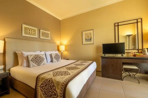 Deluxe Oda, Bahçe Manzaralı (Family, Queen or Twin Beds)