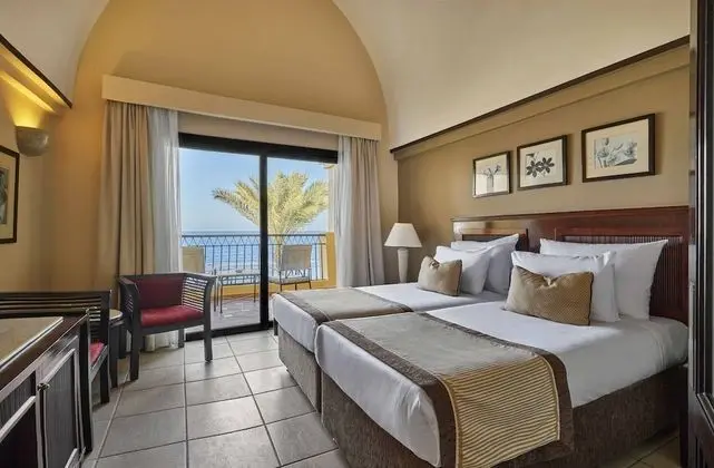 Deluxe Oda, Deniz Manzaralı (Family, Queen or Twin Bed, Jaz Lamaya)