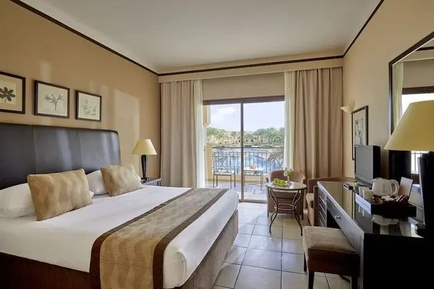 Deluxe Oda, Havuz Manzaralı (Queen or Twin Bed, Jaz Lamaya)