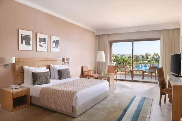 Superior Queen or Twin Room