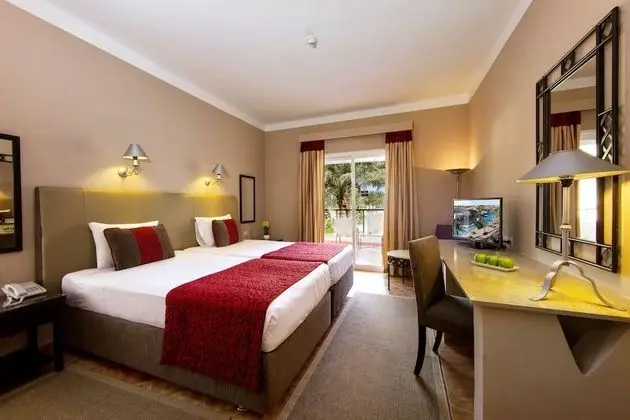 Superior Oda, Bahçe Manzaralı (Queen or Twin Bed)