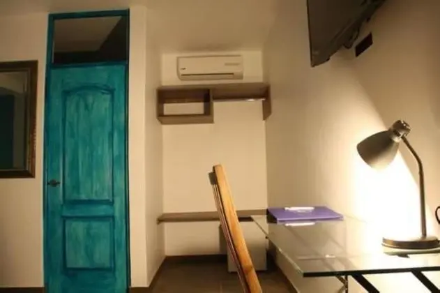 Junior Süit, 1 En Büyük (King) Boy Yatak, Sigara İçilmez