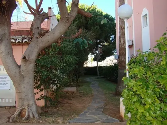 Stüdyo, Havuz Manzaralı