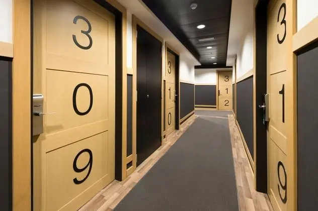 Büyük Yataklı Tek Kişilik Oda